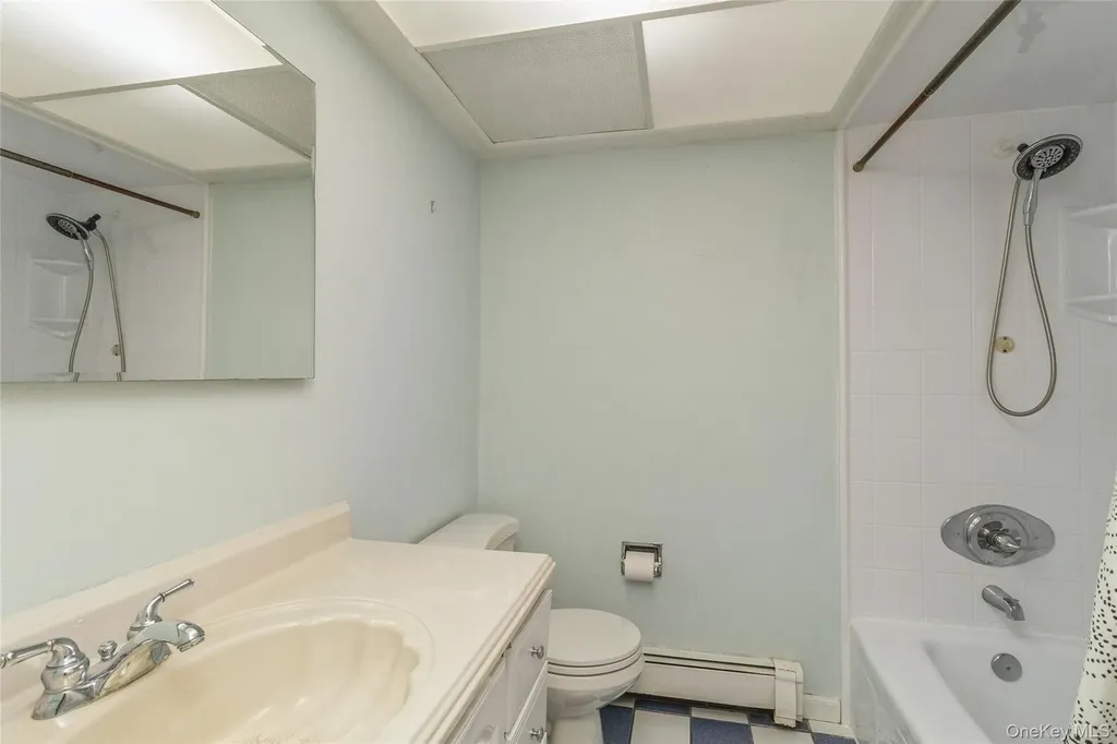15 Mobrey Lane Smithtown NY 11787