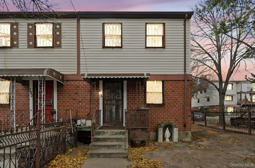 795 Jackson Avenue Bronx NY 10456