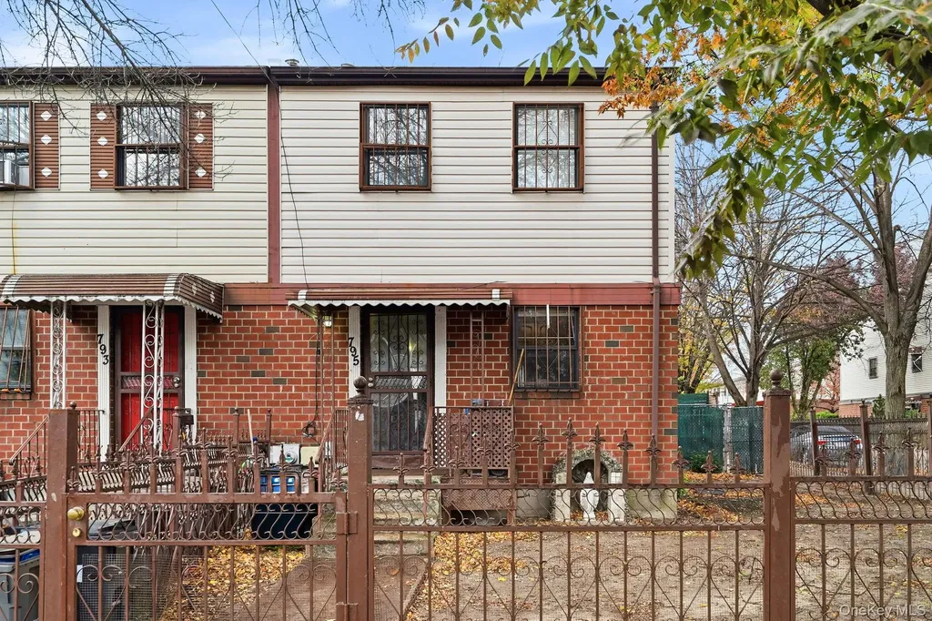 795 Jackson Avenue Bronx NY 10456