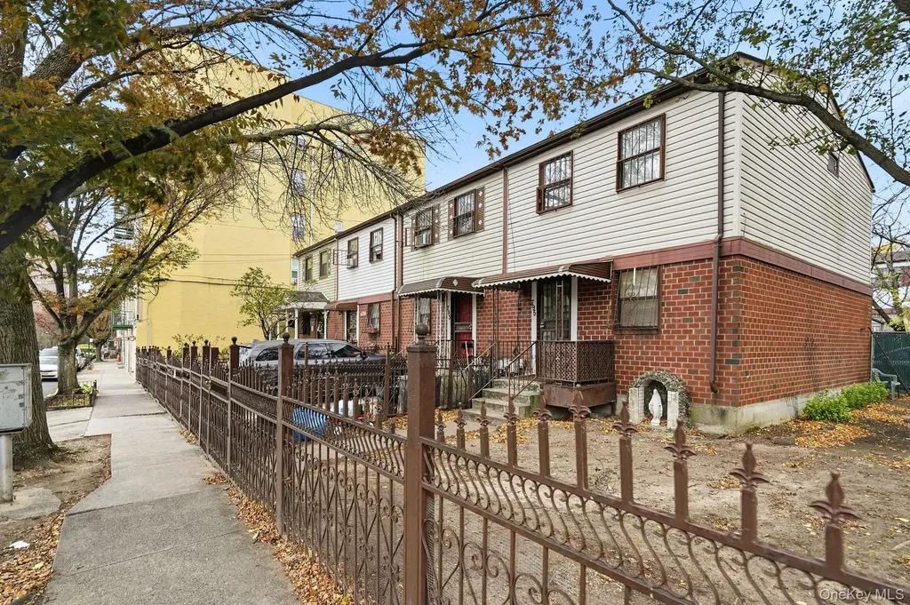 795 Jackson Avenue Bronx NY 10456