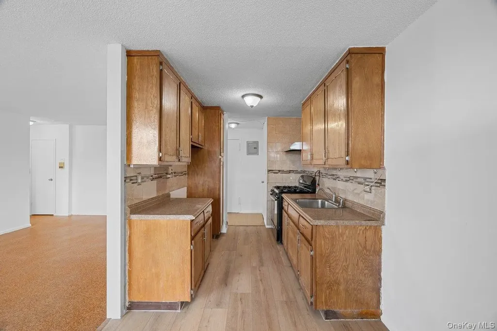 1966 Newbold Avenue Bronx NY 10472