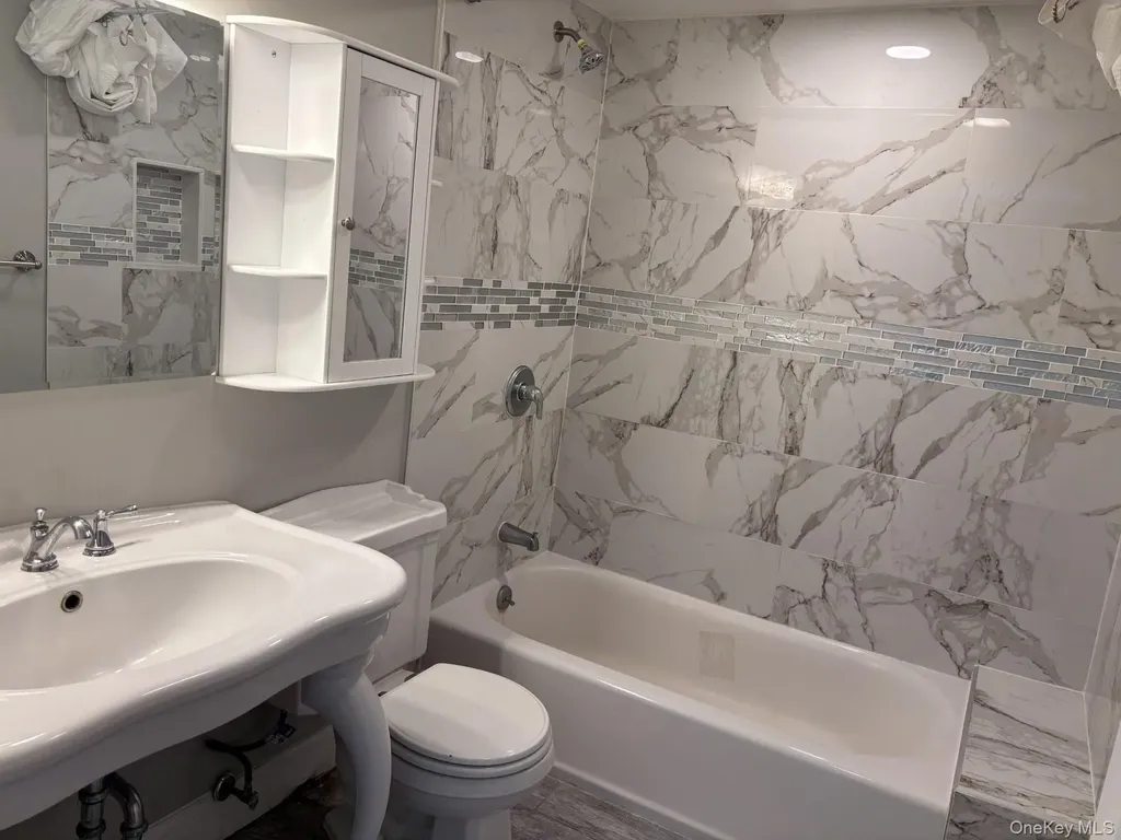 71 Maple Avenue Bethpage NY 11714