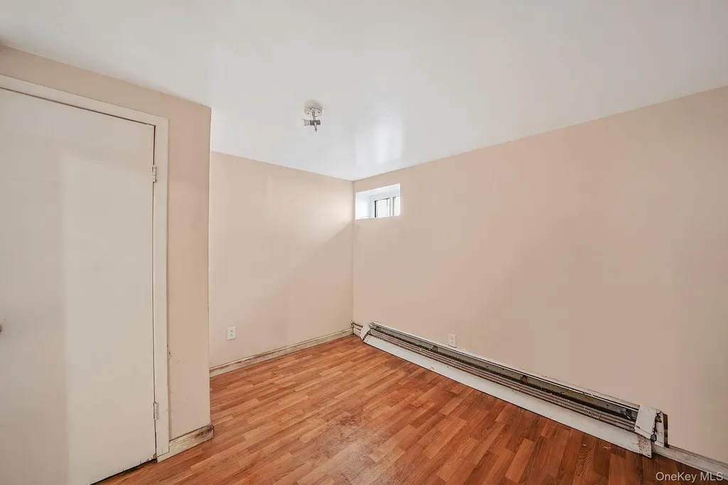 13841 230th Place Laurelton NY 11413