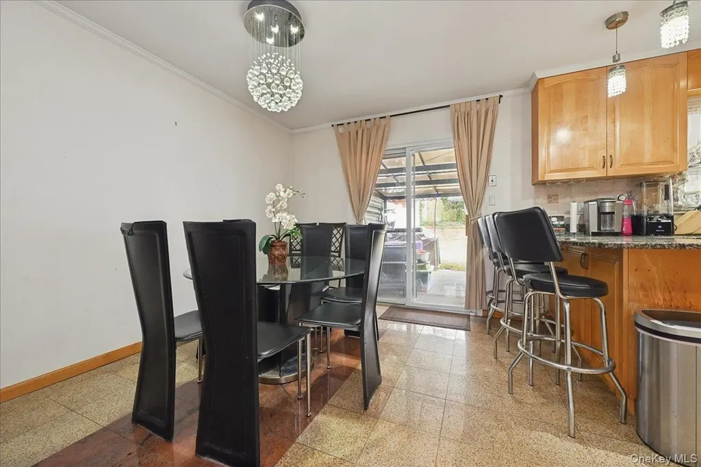 6239 Douglaston Parkway Douglaston NY 11362