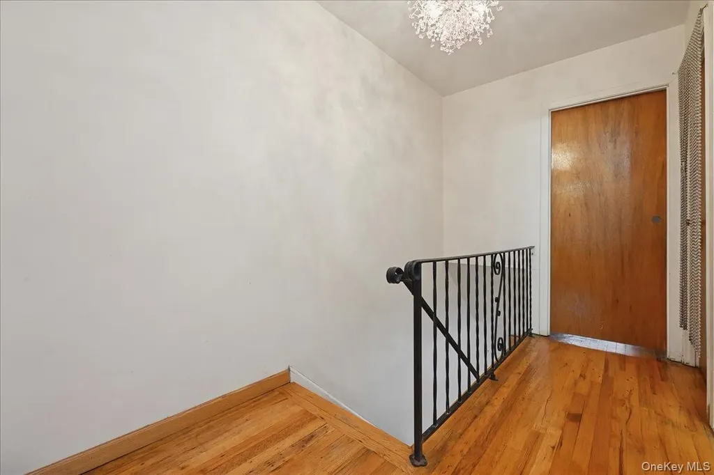 6239 Douglaston Parkway Douglaston NY 11362