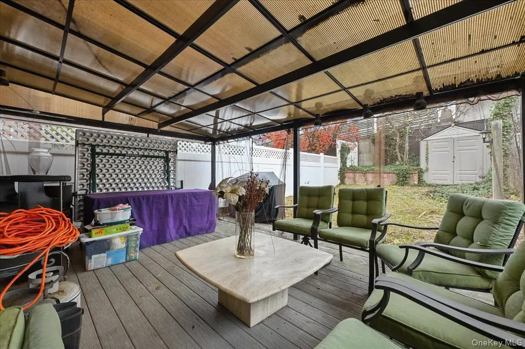 6239 Douglaston Parkway Douglaston NY 11362