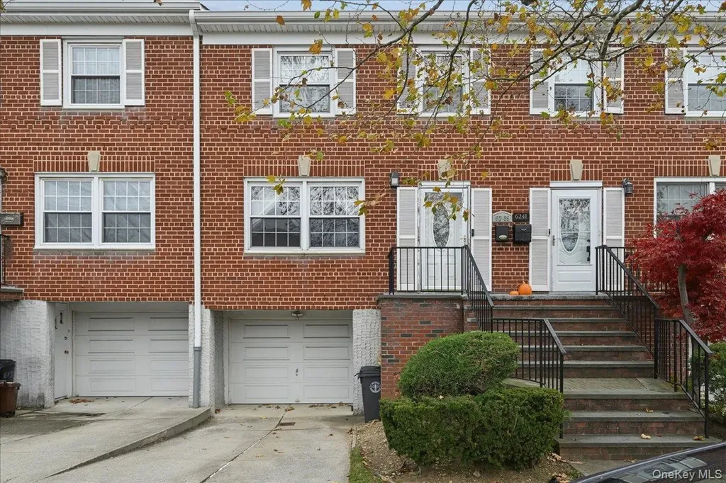 6239 Douglaston Parkway Douglaston NY 11362