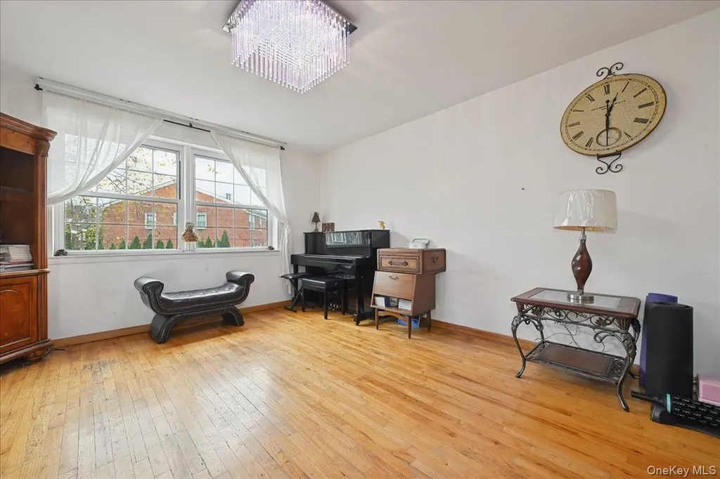 6239 Douglaston Parkway Douglaston NY 11362