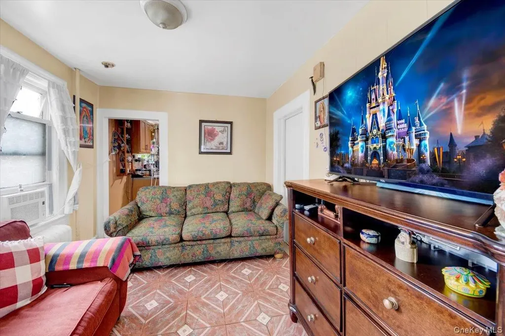 14 Bartels Place New Rochelle NY 10801