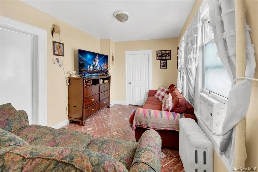 14 Bartels Place New Rochelle NY 10801