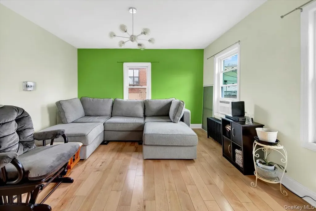 14 Bartels Place New Rochelle NY 10801