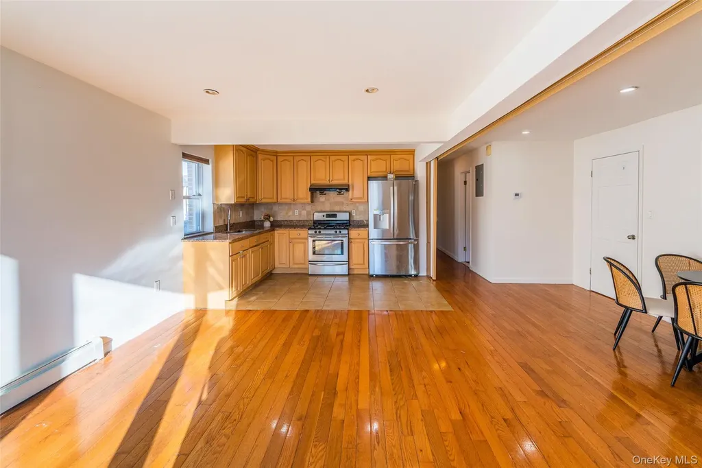 24563 61st Avenue Little Neck NY 11362