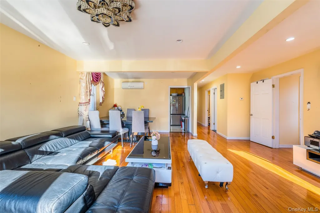 24563 61st Avenue Little Neck NY 11362
