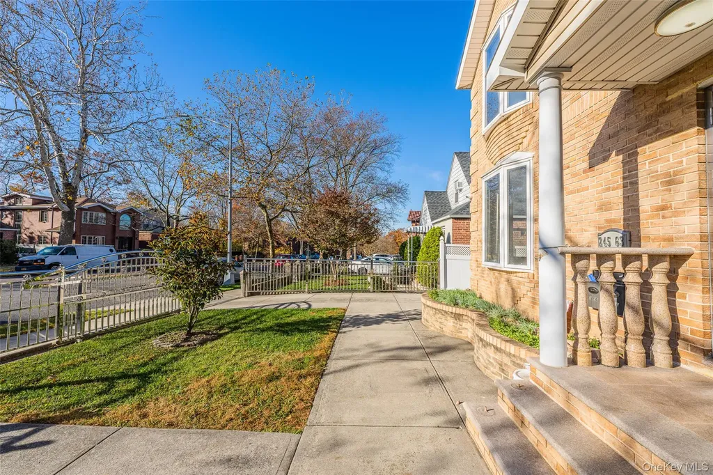 24563 61st Avenue Little Neck NY 11362
