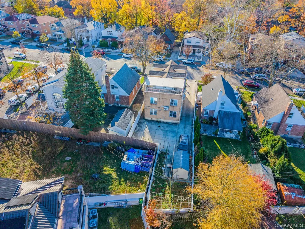 24563 61st Avenue Little Neck NY 11362