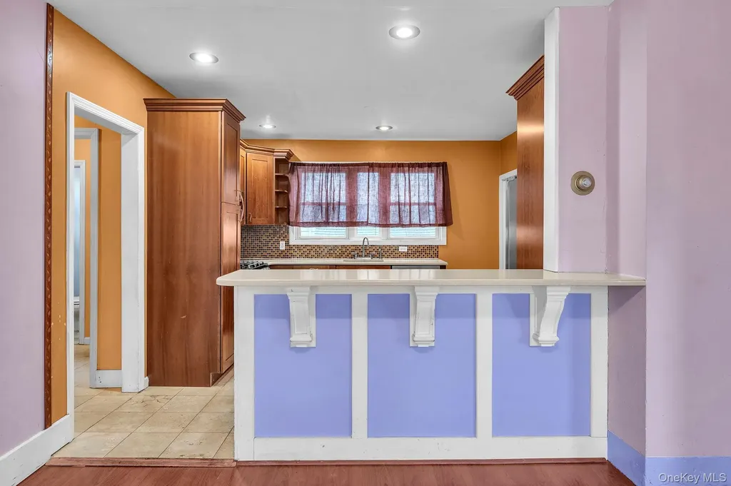 4 3rd Avenue East Islip NY 11730