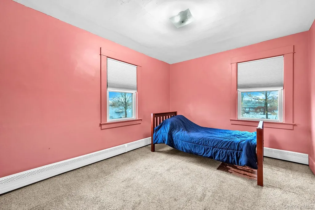 4 3rd Avenue East Islip NY 11730