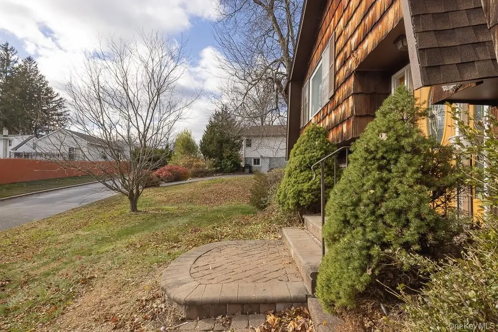 2 Deborah Lane Valley Cottage NY 10989
