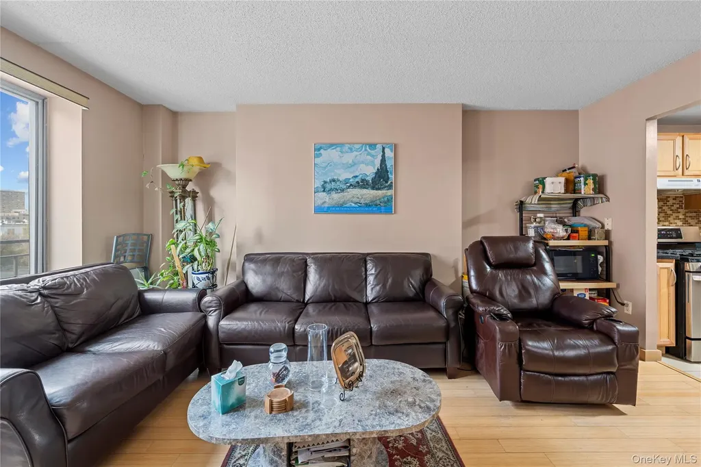 3044 3rd Avenue Bronx NY 10451