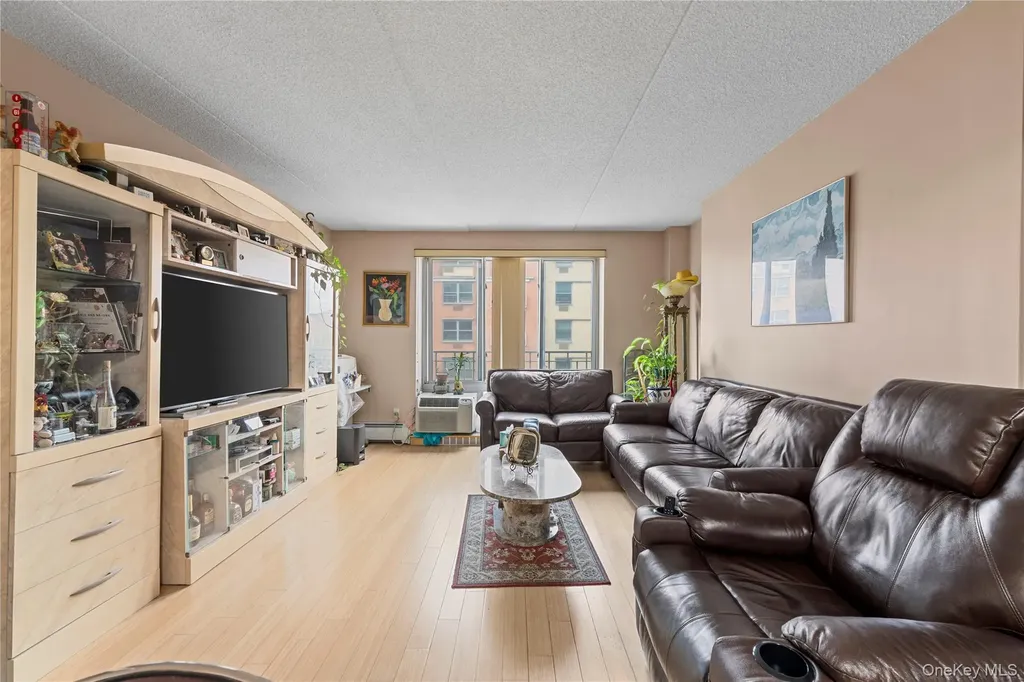 3044 3rd Avenue Bronx NY 10451