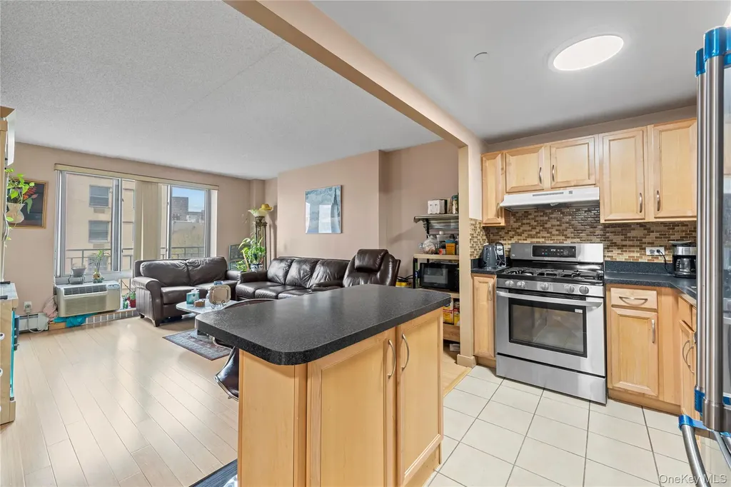 3044 3rd Avenue Bronx NY 10451