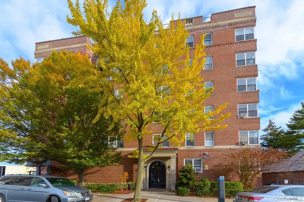 111-50 75th Forest Hills NY 11375