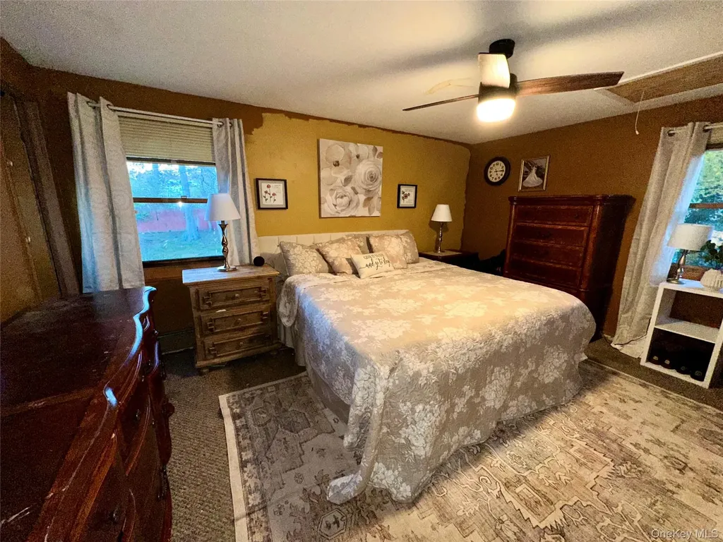 27 Wedgewood Drive Coram NY 11727