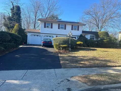 65 Landscape Drive Wheatley Heights NY 11798