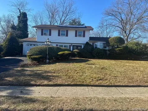 65 Landscape Drive Wheatley Heights NY 11798