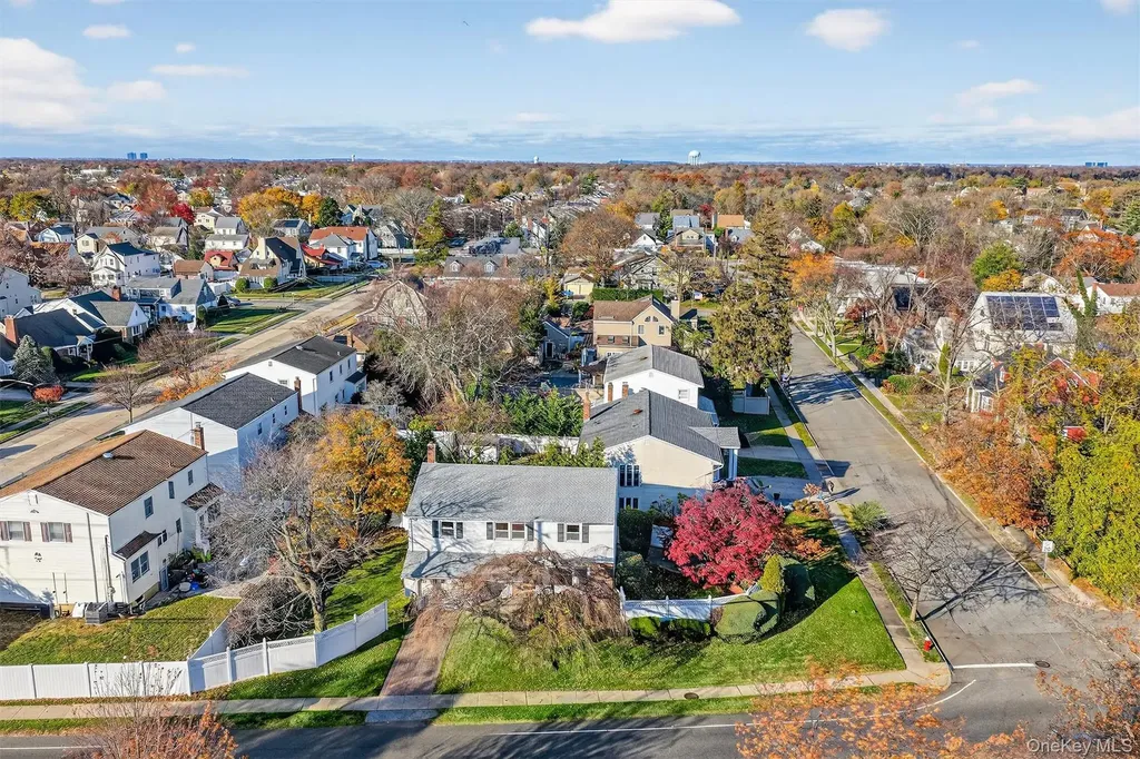 603 Foxhurst Road Baldwin NY 11510