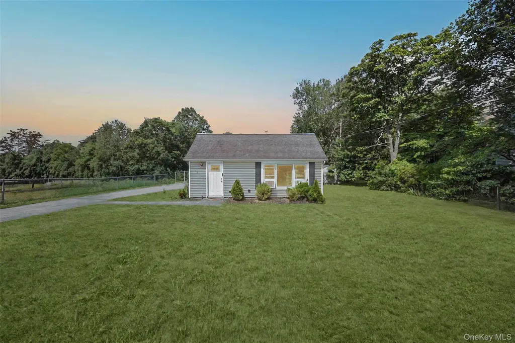 1113 Joselson Avenue Bay Shore NY 11706