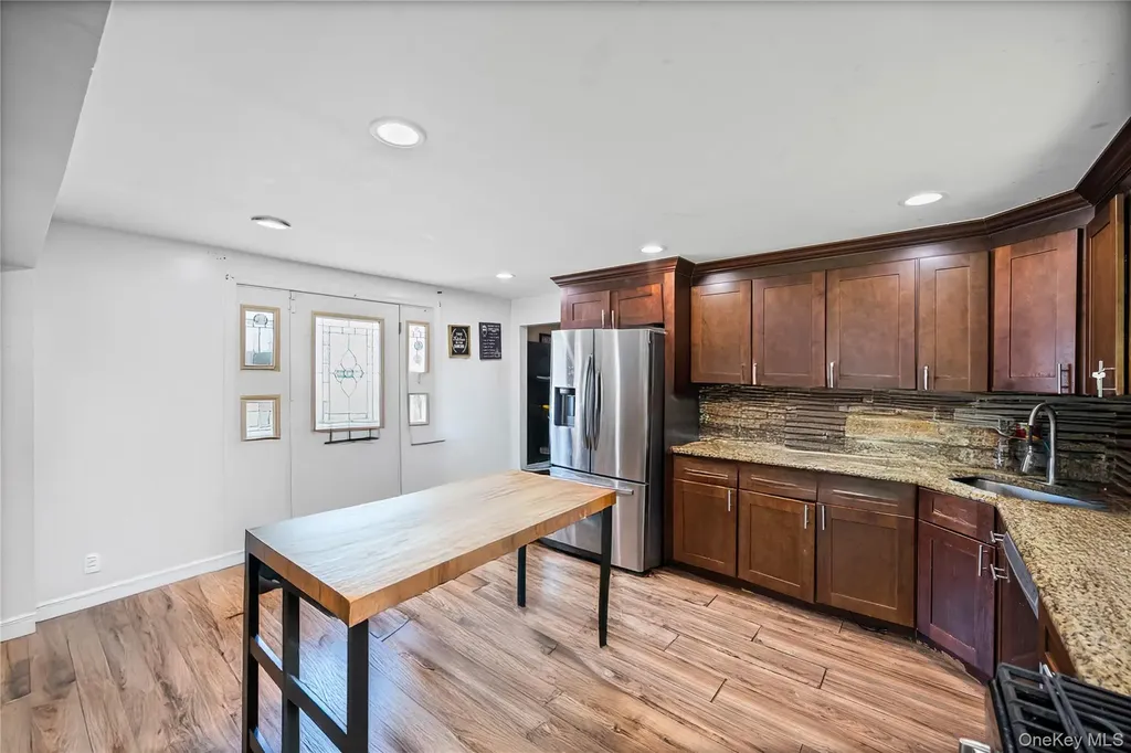 1113 Joselson Avenue Bay Shore NY 11706