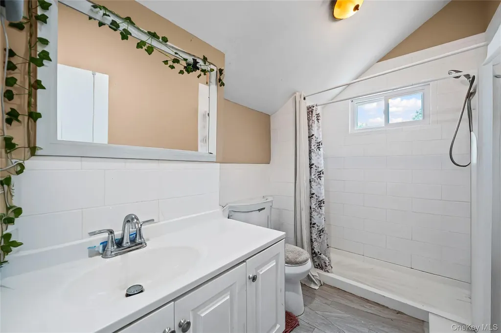 1113 Joselson Avenue Bay Shore NY 11706