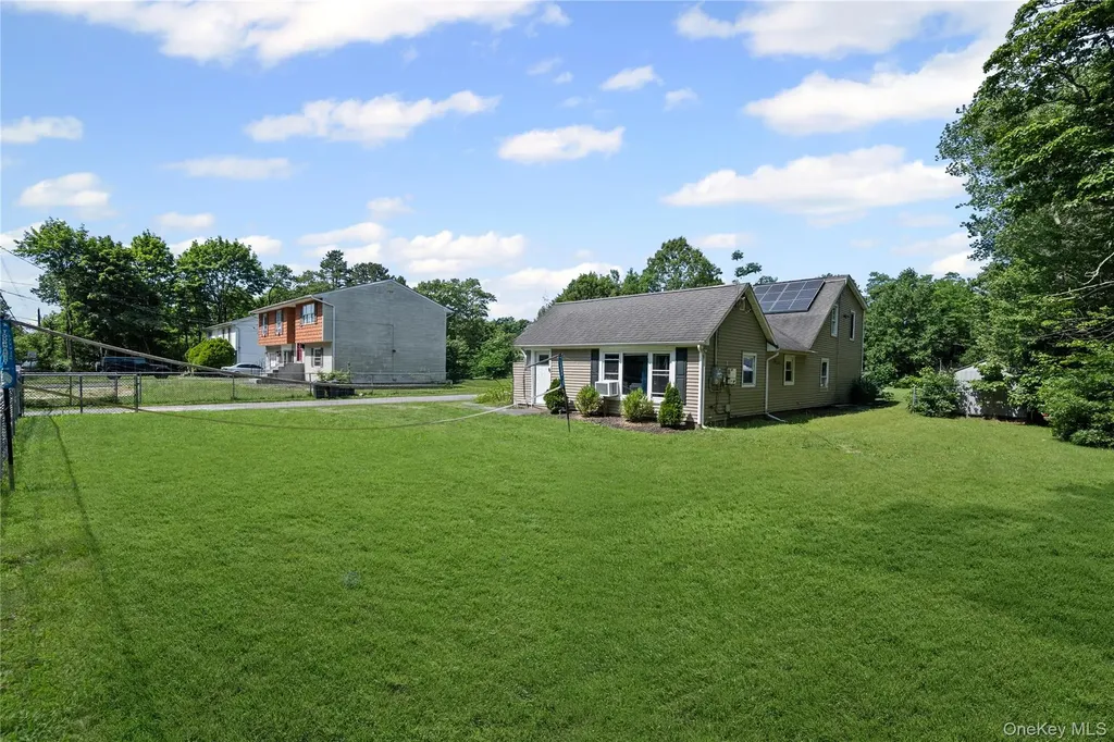 1113 Joselson Avenue Bay Shore NY 11706