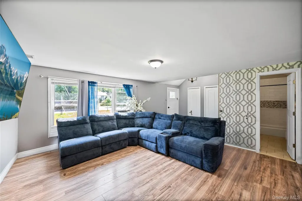 1113 Joselson Avenue Bay Shore NY 11706