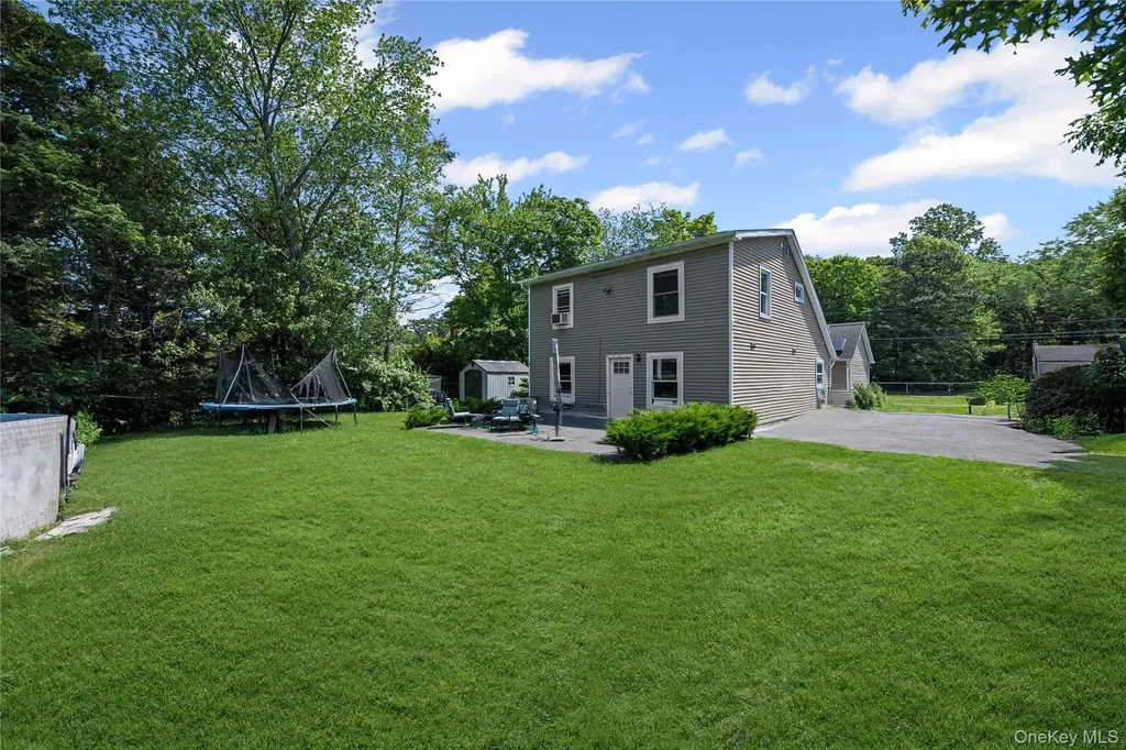1113 Joselson Avenue Bay Shore NY 11706