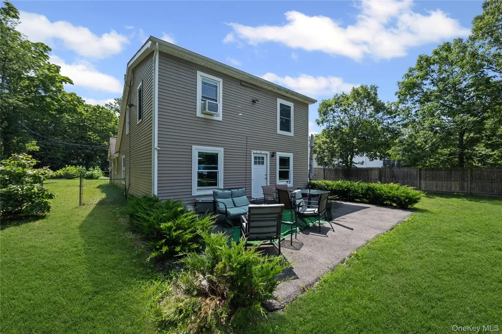 1113 Joselson Avenue Bay Shore NY 11706