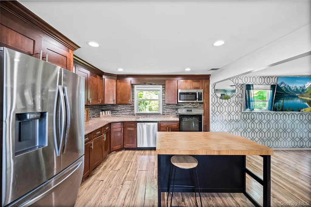 1113 Joselson Avenue Bay Shore NY 11706