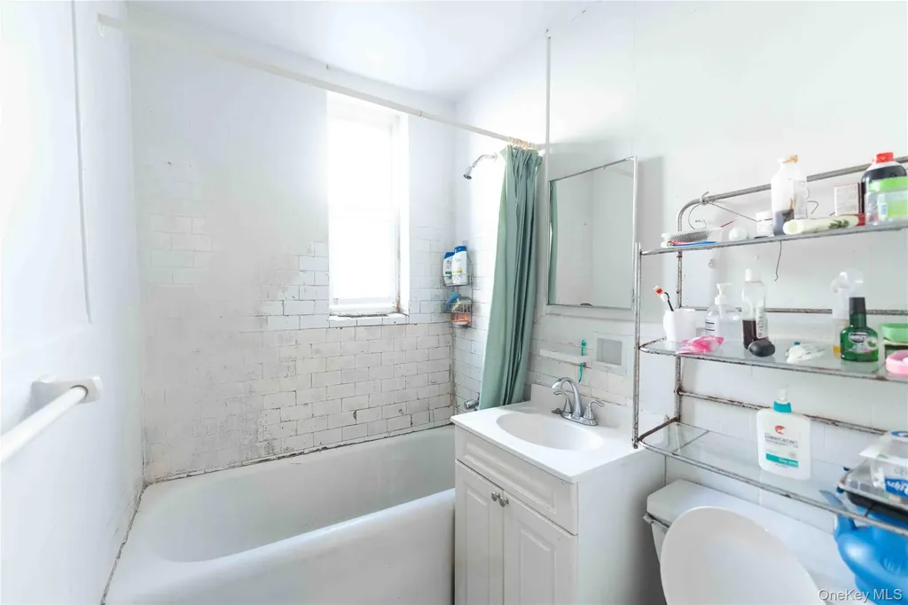 765 E 9th Street Brooklyn NY 11230