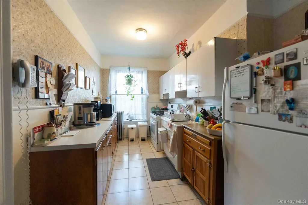 765 E 9th Street Brooklyn NY 11230