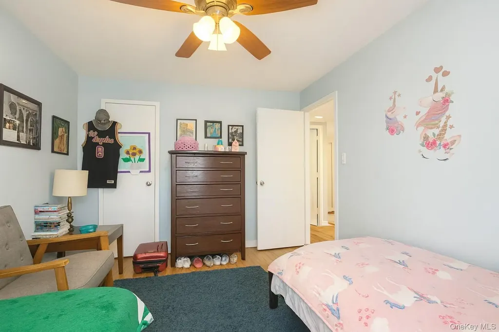 6 West Mill Drive Great Neck NY 11021