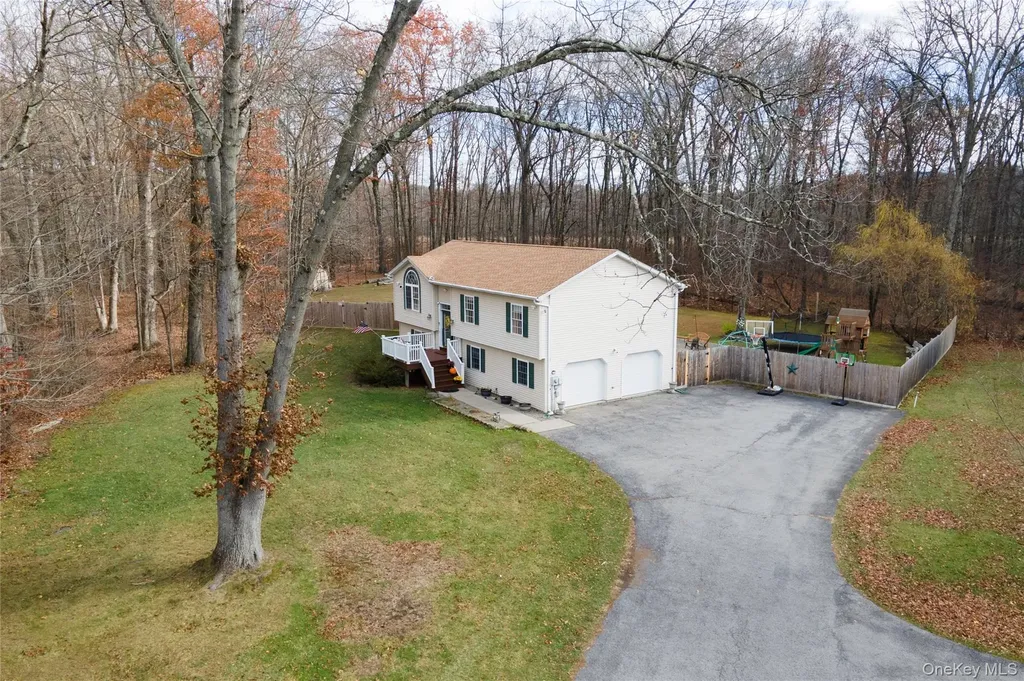 95 Osborne Hill Road Fishkill NY 12524