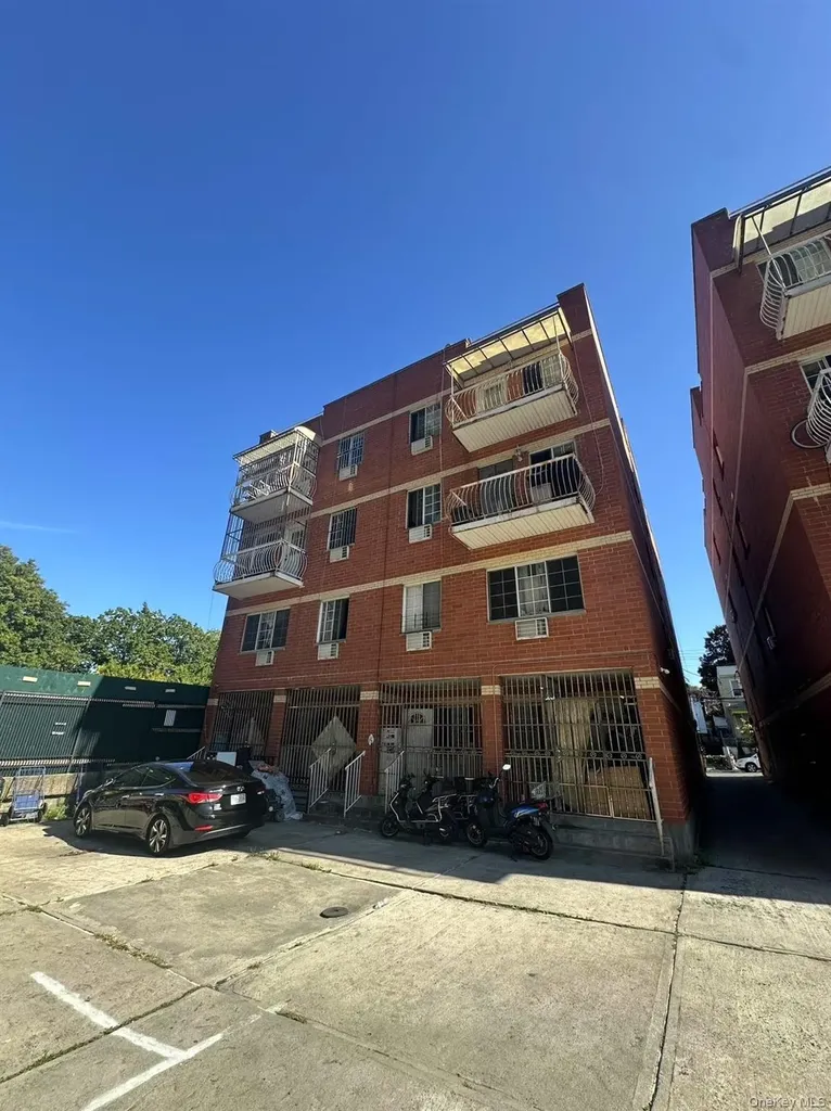 11239 38th Avenue Corona NY 11368