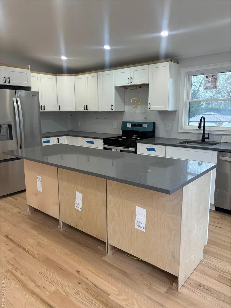 409 Bay Avenue Patchogue NY 11772