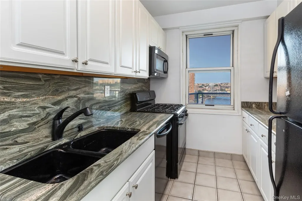 2400 Johnson Avenue Bronx NY 10463