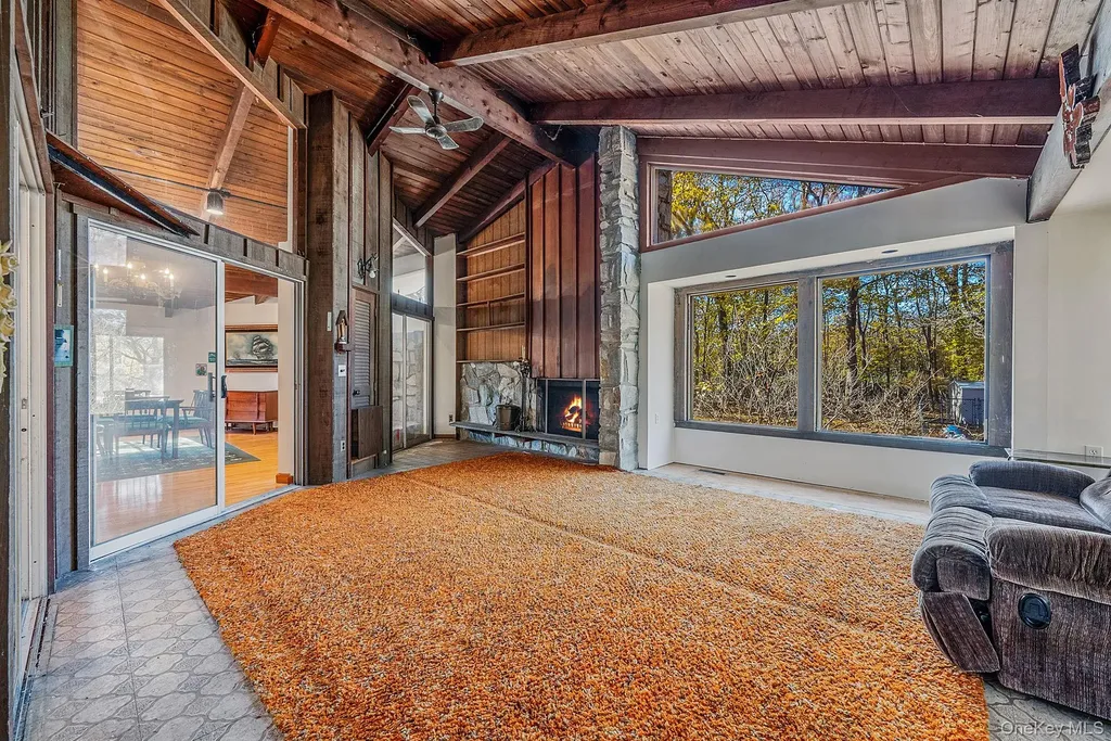 10 Sylvan Lane Miller Place NY 11764