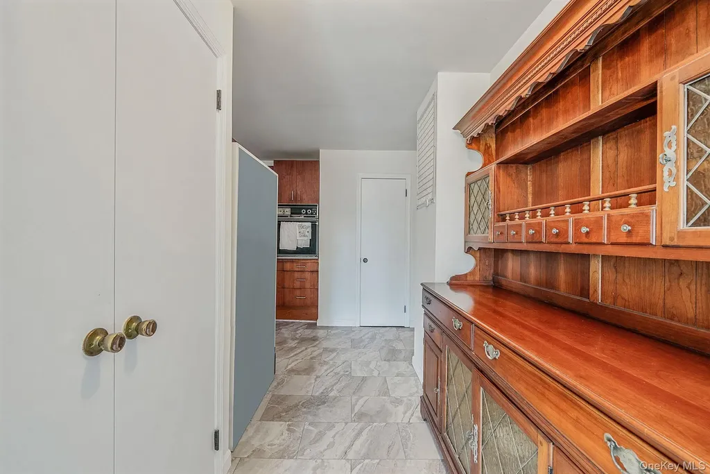 10 Sylvan Lane Miller Place NY 11764