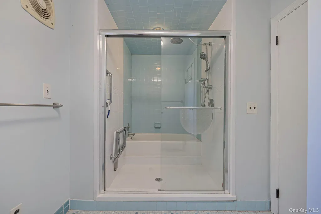 10 Sylvan Lane Miller Place NY 11764