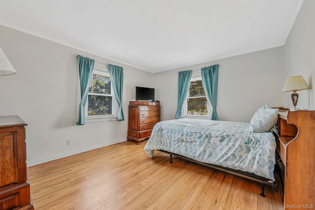 10 Sylvan Lane Miller Place NY 11764