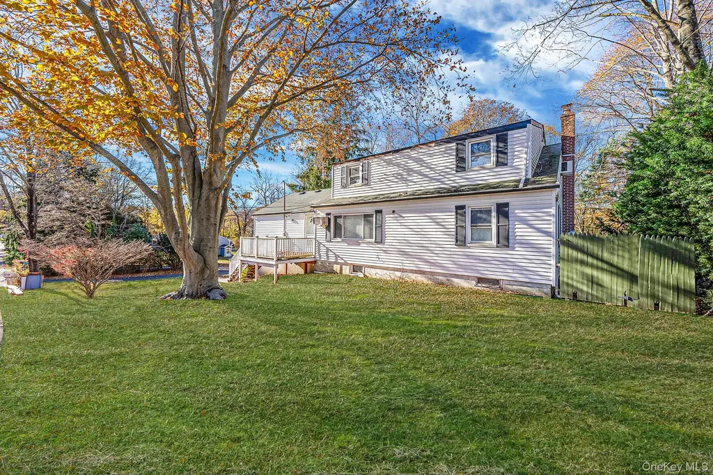 10 Sylvan Lane Miller Place NY 11764